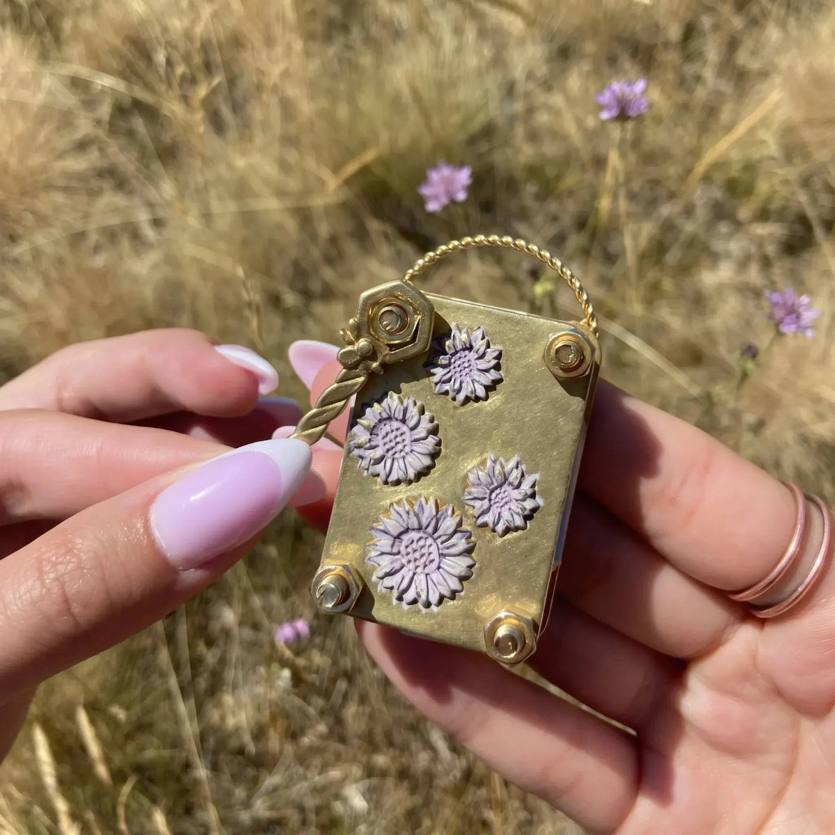 Mini Metal Flower Press Kit with Paper and Wrench – image 2