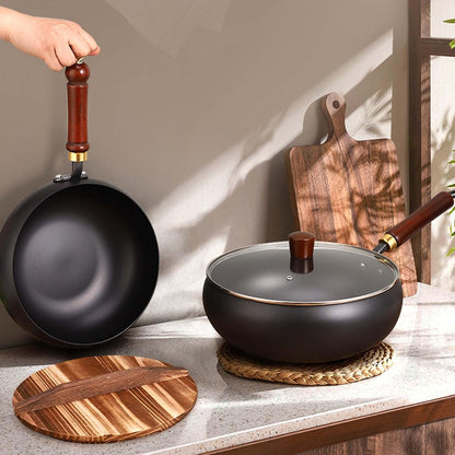 Uncoated Cast Iron Wok with Lid – Japanese Style Iron Pot
