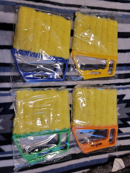7-Finger Magic Blind Cleaner Brush  -2 Park