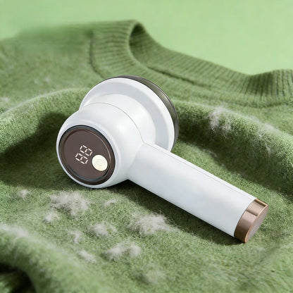 Three-Speed Fabric Shaver with Two Spare Heads