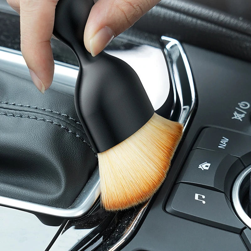 2-Piece Brown Curved Brush Set